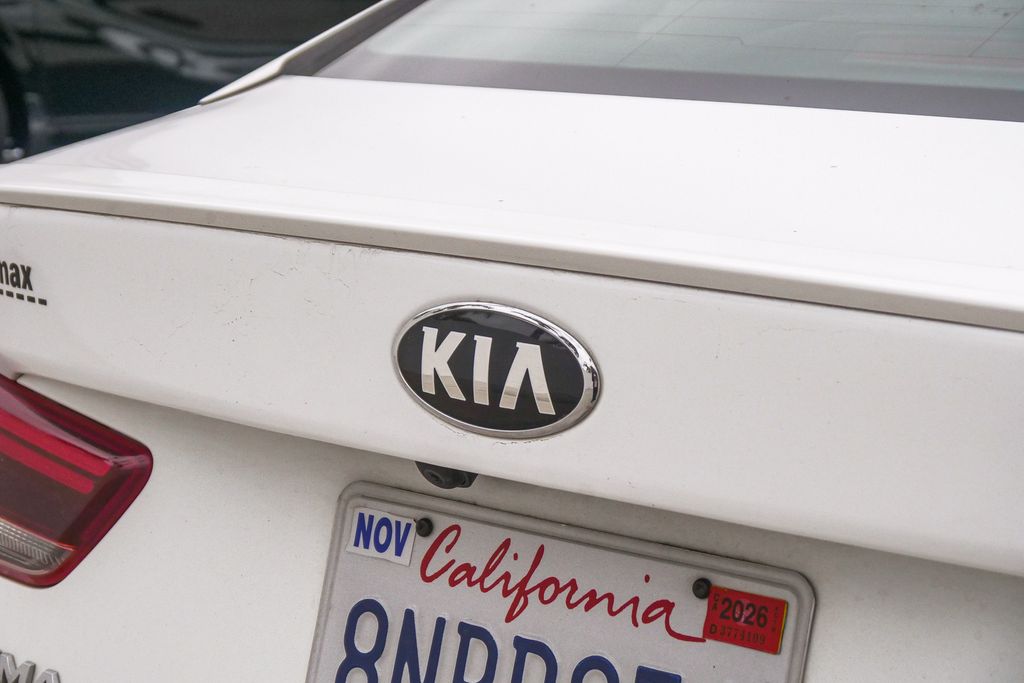 Thumbnail: 2020 Kia Optima - 5