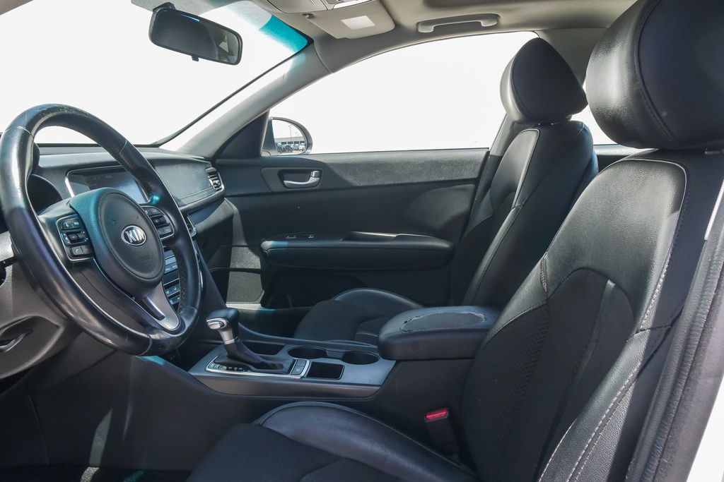 Thumbnail: 2018 Kia Optima - 9