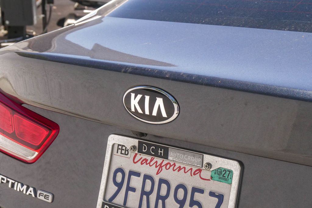 Thumbnail: 2020 Kia Optima - 4