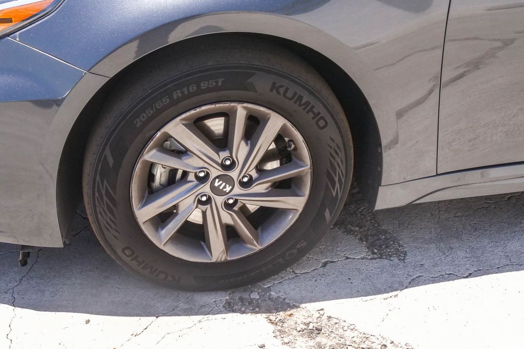 Thumbnail: 2020 Kia Optima - 5