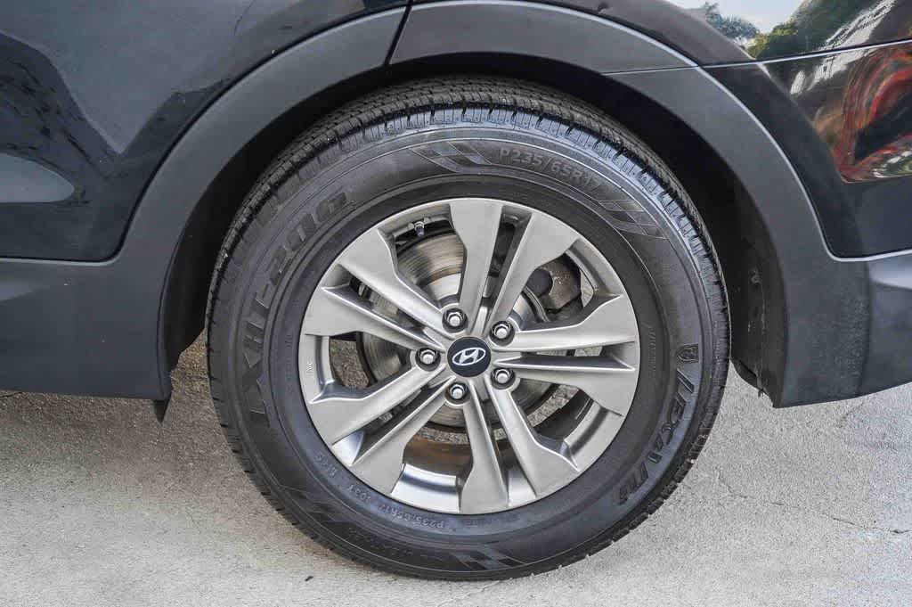 Thumbnail: 2015 Hyundai Santa Fe - 19