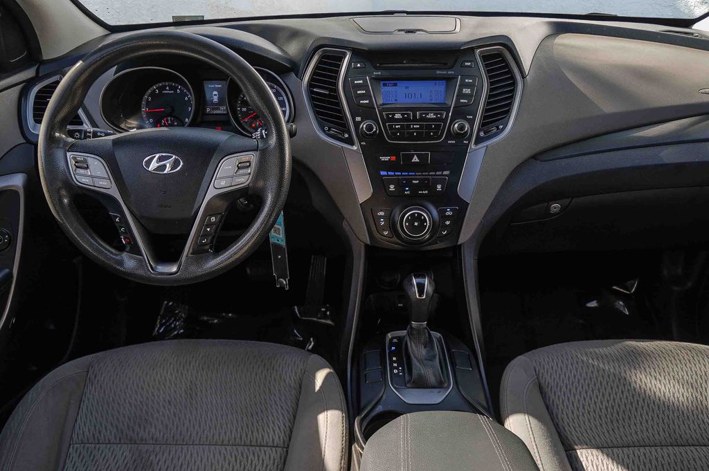 Thumbnail: 2015 Hyundai Santa Fe - 2