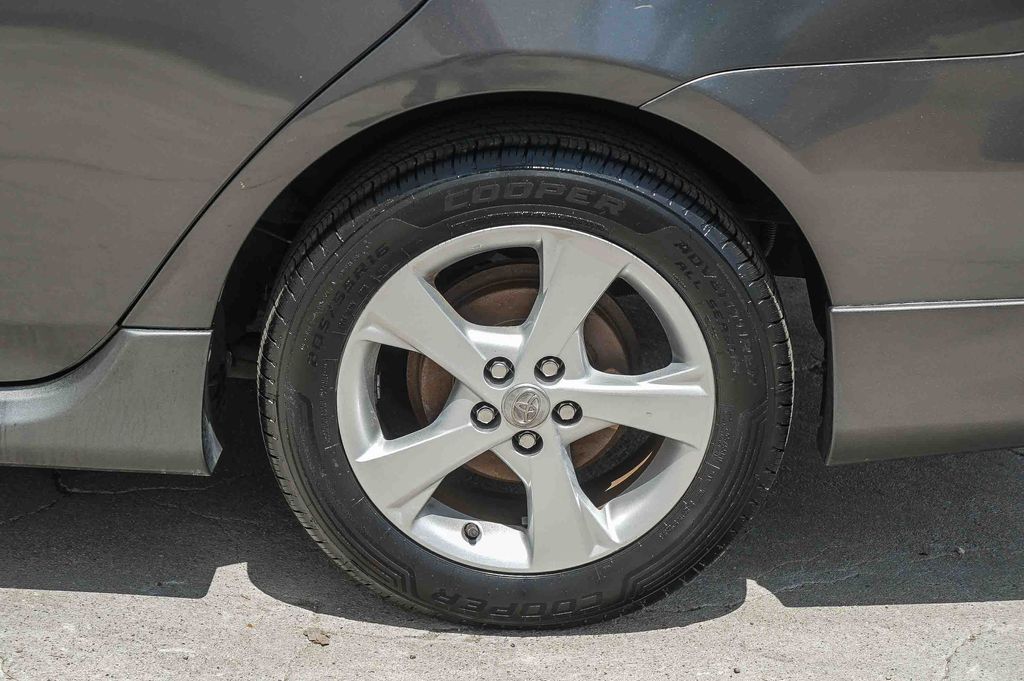 Thumbnail: 2012 Toyota Corolla - 21