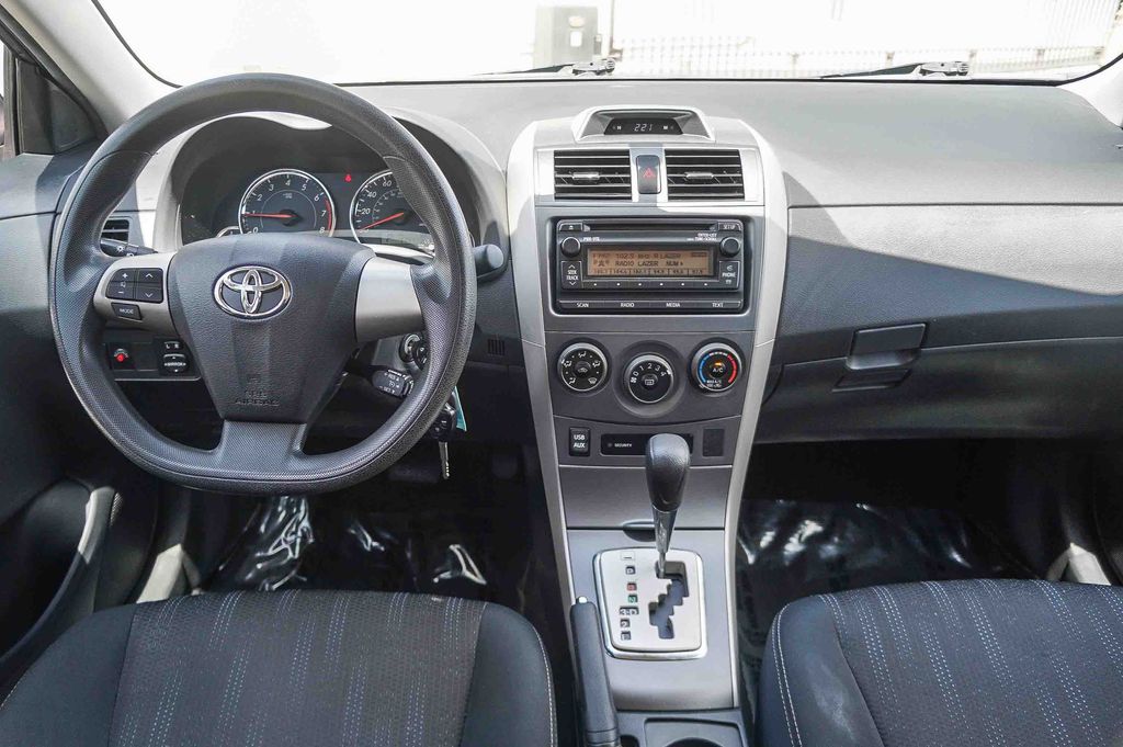 Thumbnail: 2012 Toyota Corolla - 2