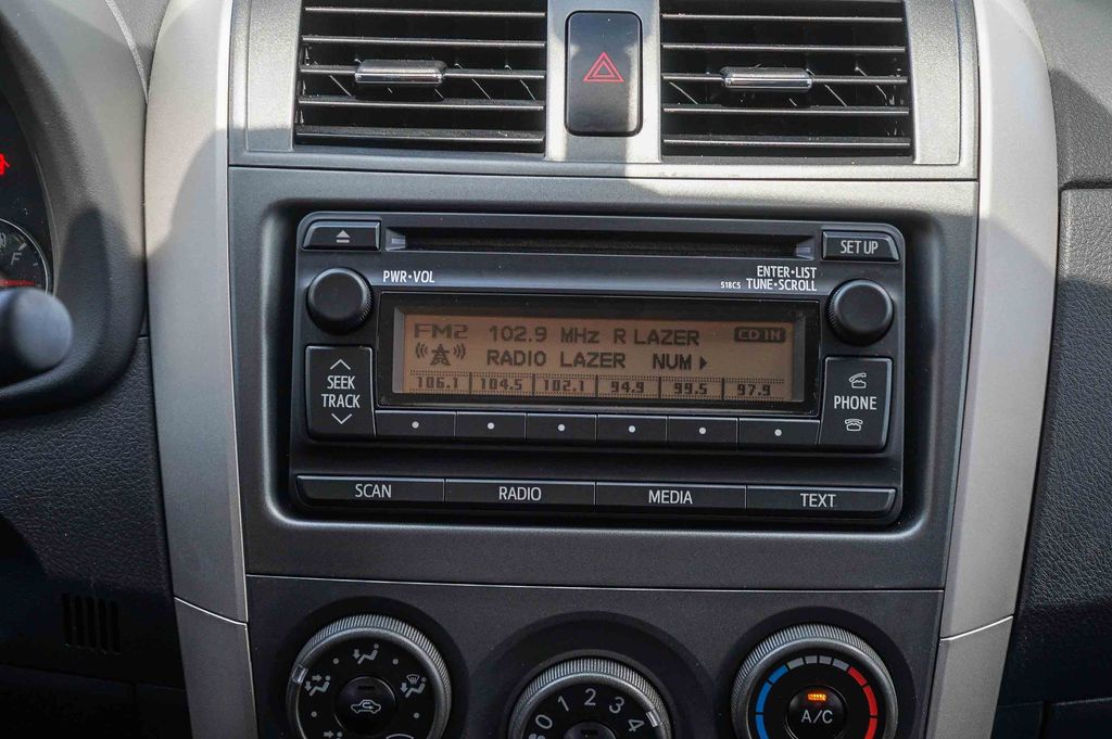 Thumbnail: 2012 Toyota Corolla - 22