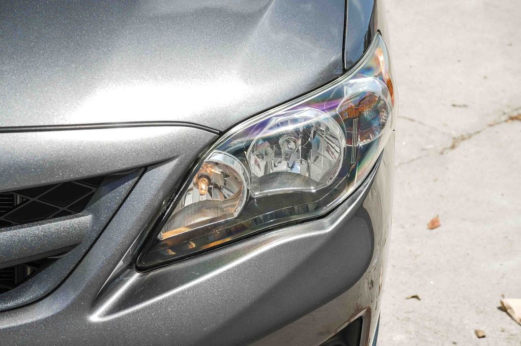 Thumbnail: 2012 Toyota Corolla - 20