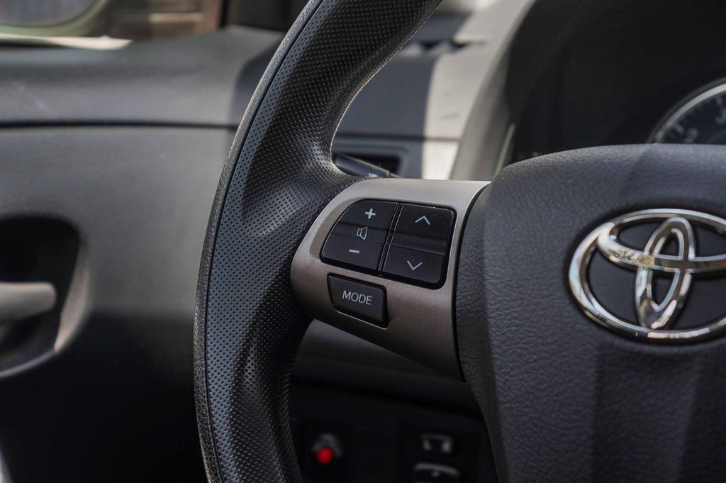 Thumbnail: 2012 Toyota Corolla - 23