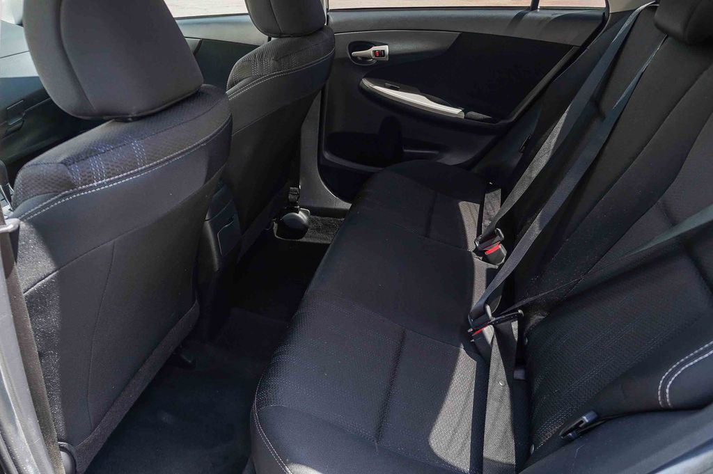 Thumbnail: 2012 Toyota Corolla - 12