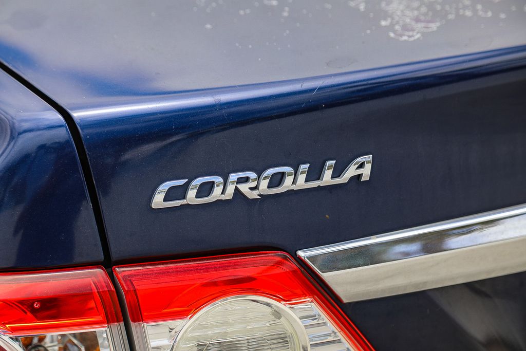 Thumbnail: 2012 Toyota Corolla - 5