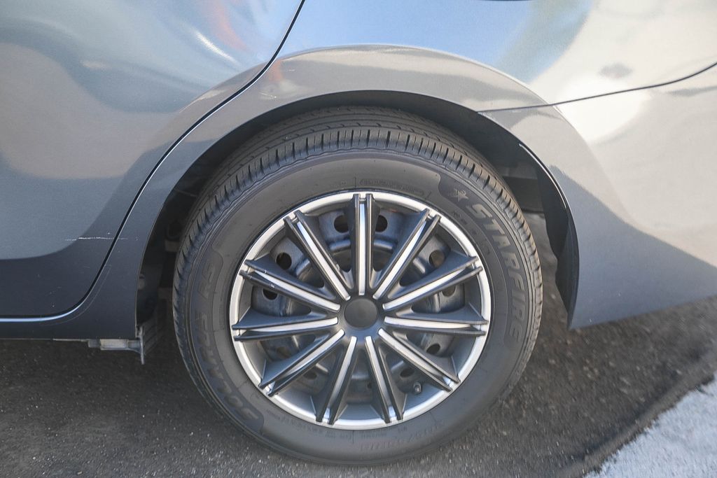 Thumbnail: 2016 Toyota Corolla - 10