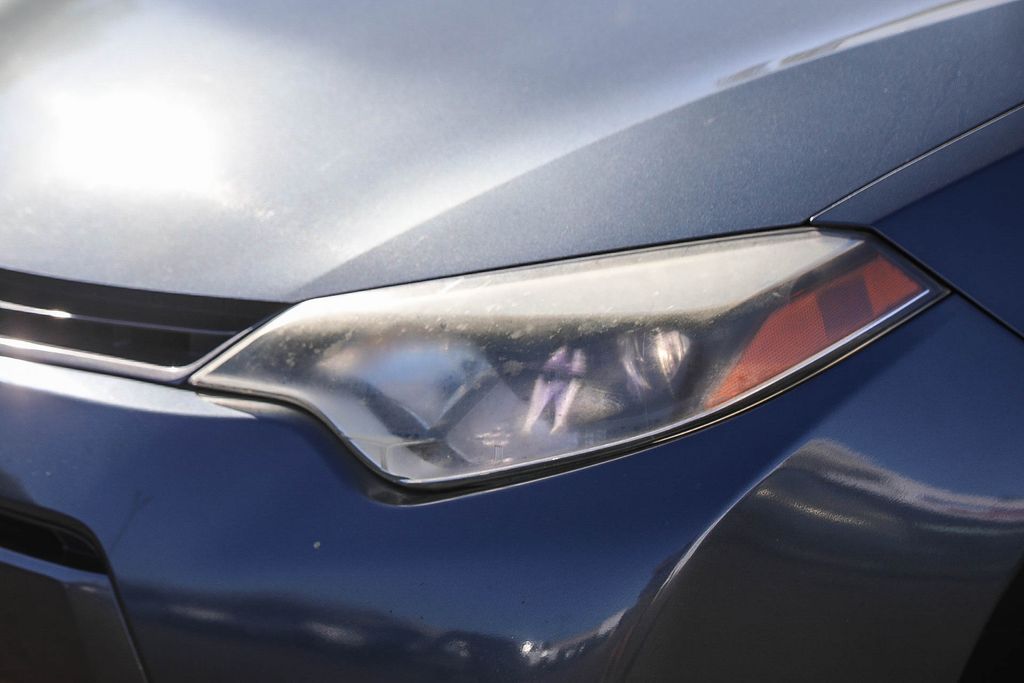 Thumbnail: 2016 Toyota Corolla - 9