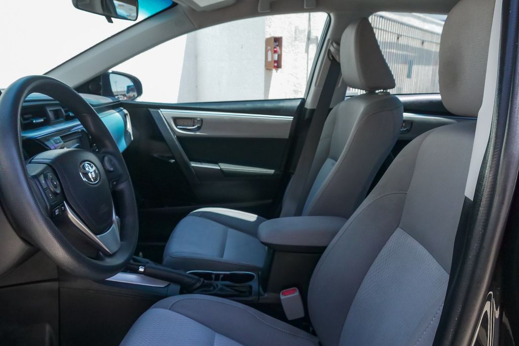 Thumbnail: 2016 Toyota Corolla - 10
