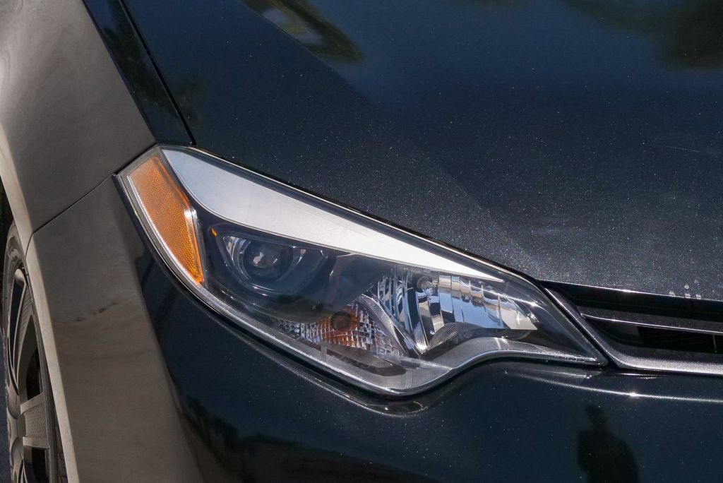 Thumbnail: 2016 Toyota Corolla - 17