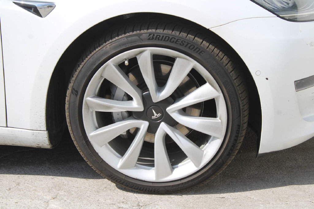 Thumbnail: 2020 Tesla Model 3 - 10
