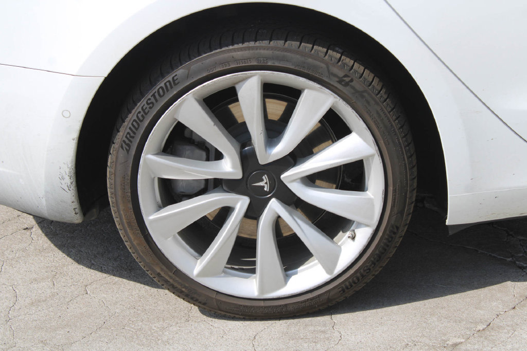 Thumbnail: 2020 Tesla Model 3 - 5