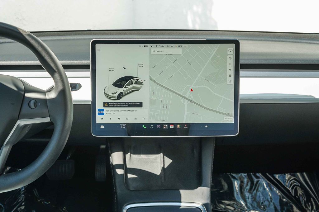 Thumbnail: 2022 Tesla Model 3 - 12