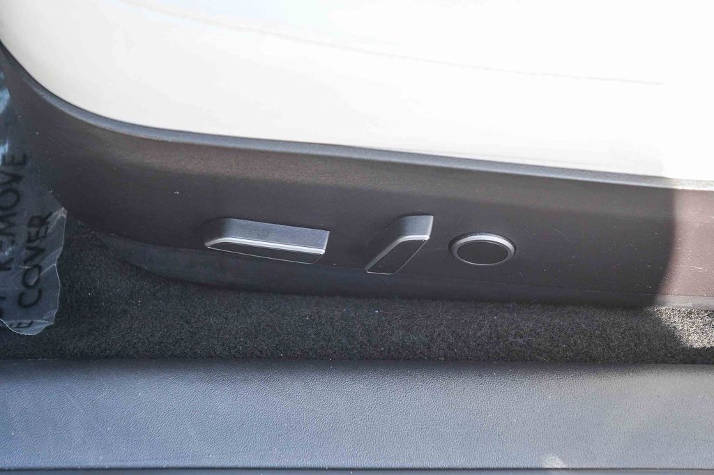 Thumbnail: 2022 Tesla Model 3 - 25