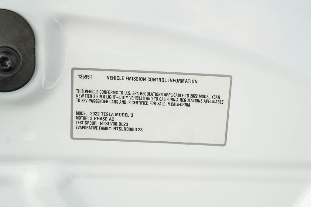 Thumbnail: 2022 Tesla Model 3 - 14