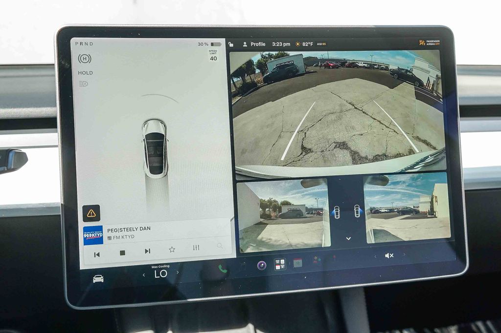 Thumbnail: 2022 Tesla Model 3 - 28