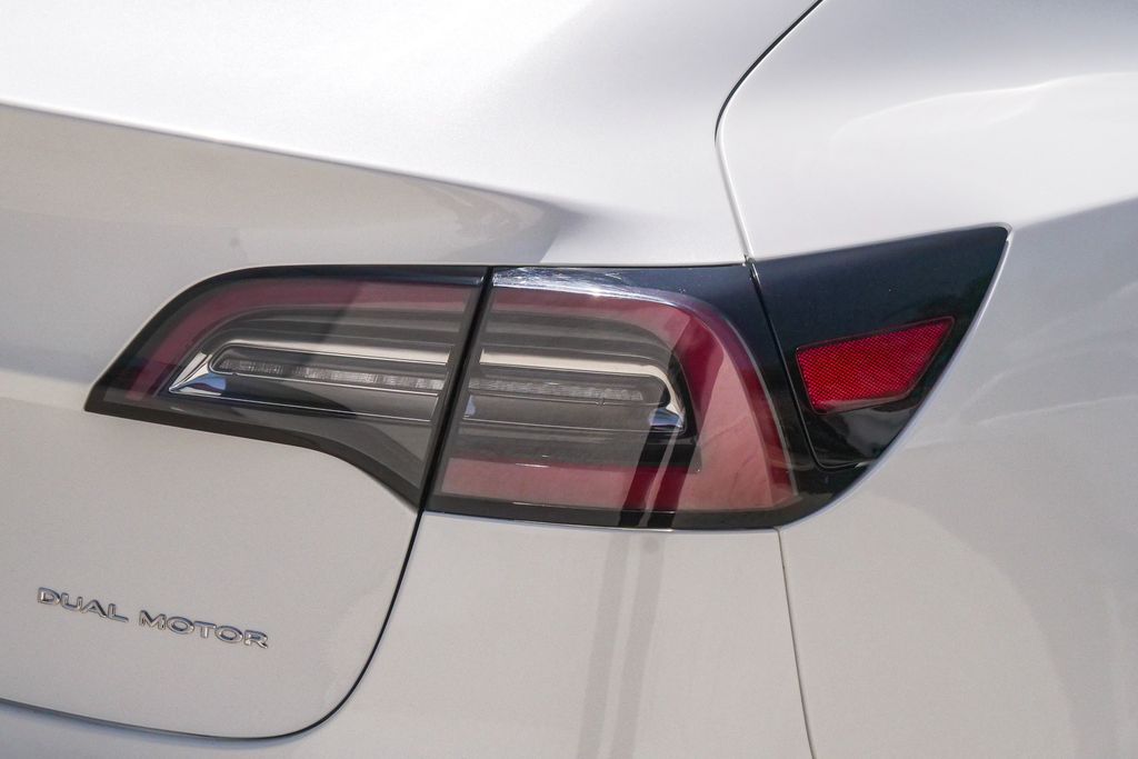 Thumbnail: 2023 Tesla Model 3 - 12