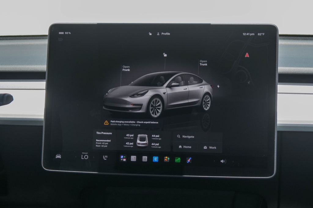 Thumbnail: 2023 Tesla Model 3 - 19