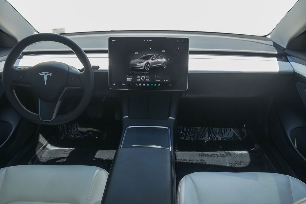 Thumbnail: 2023 Tesla Model 3 - 2