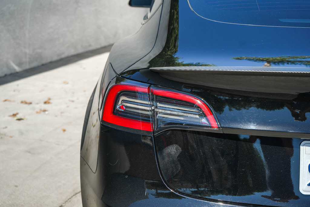 Thumbnail: 2023 Tesla Model 3 - 10