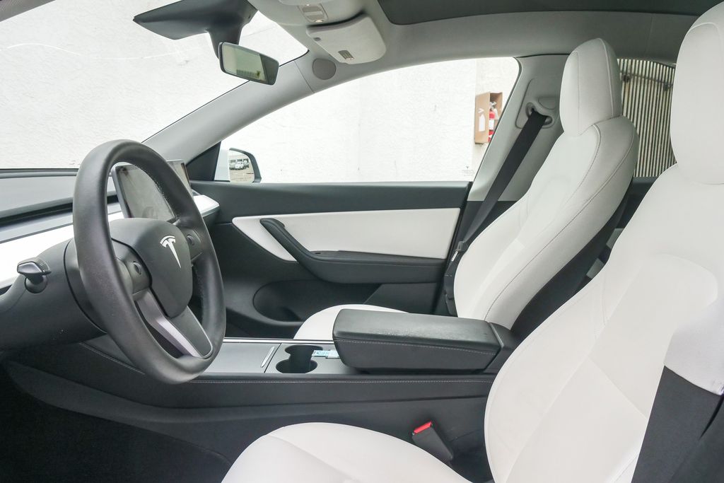 Thumbnail: 2021 Tesla Model Y - 9