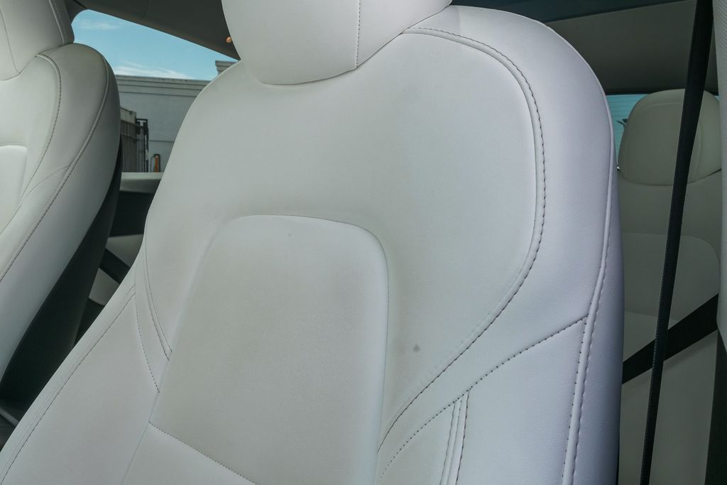 Thumbnail: 2021 Tesla Model Y - 21