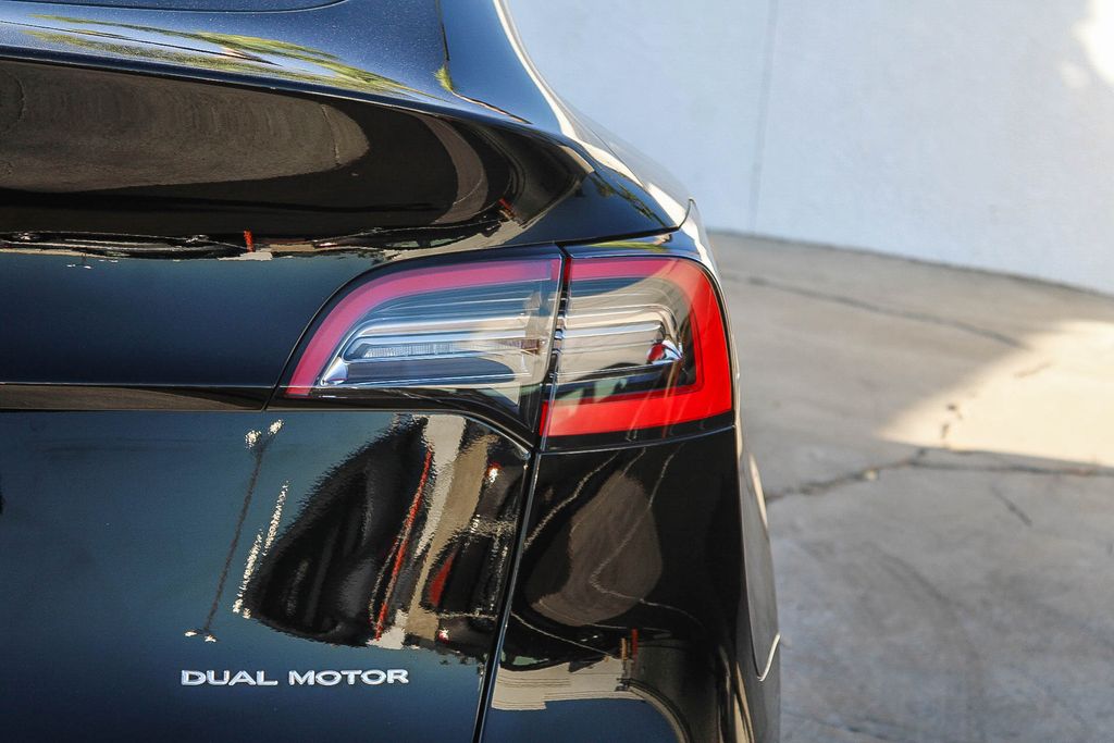 Thumbnail: 2021 Tesla Model Y - 16