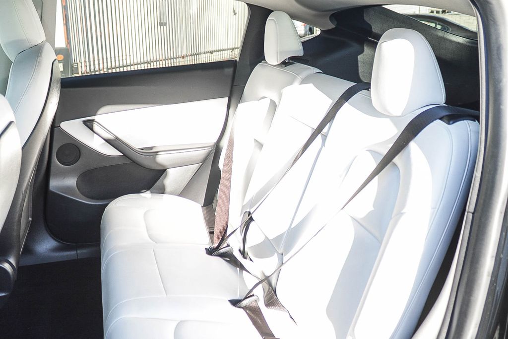 Thumbnail: 2021 Tesla Model Y - 11