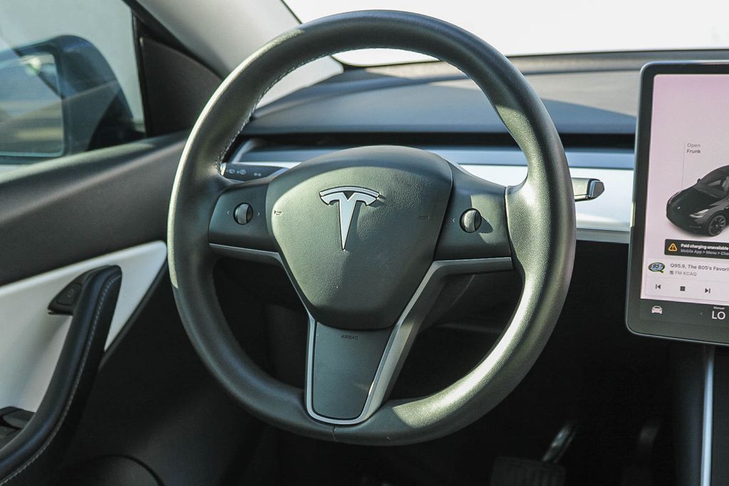 Thumbnail: 2021 Tesla Model Y - 8
