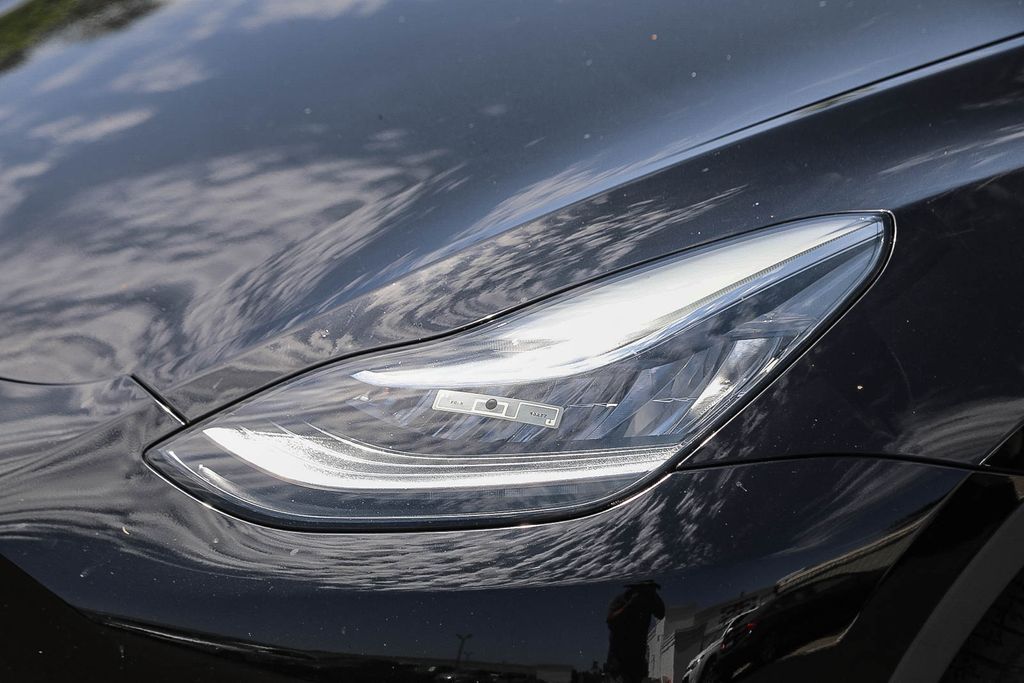 Thumbnail: 2022 Tesla Model Y - 9