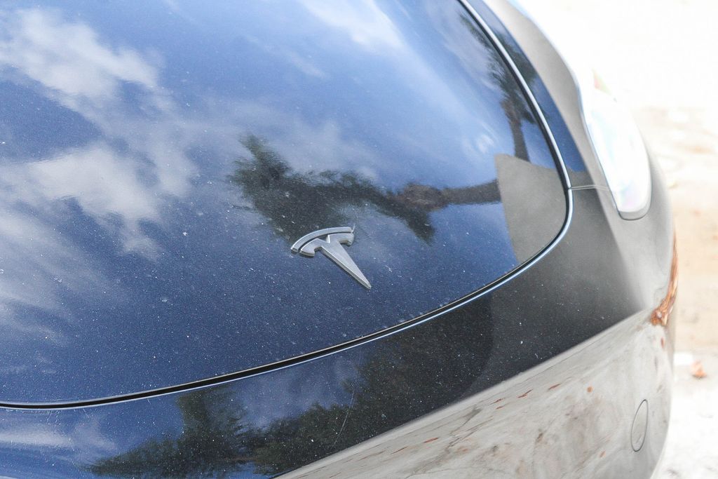 Thumbnail: 2022 Tesla Model Y - 6