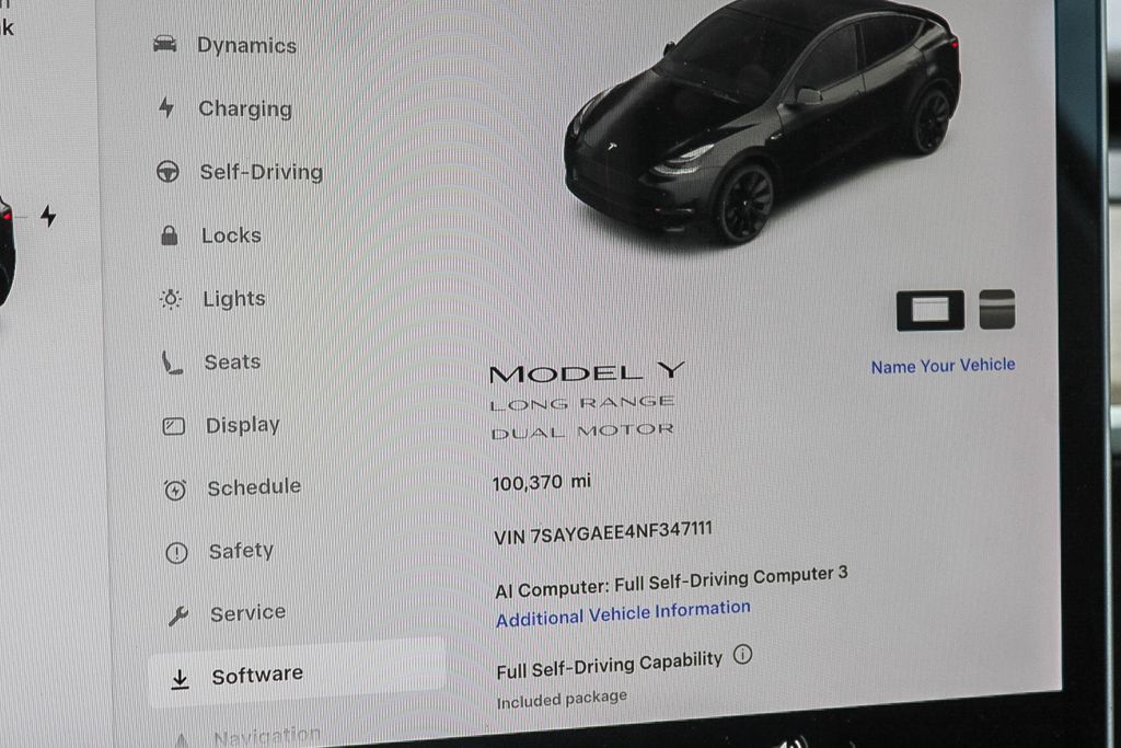 Thumbnail: 2022 Tesla Model Y - 15