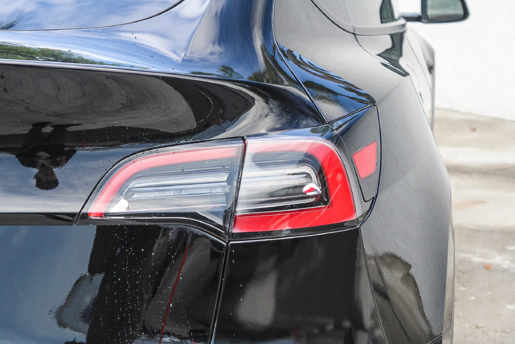 Thumbnail: 2022 Tesla Model Y - 18