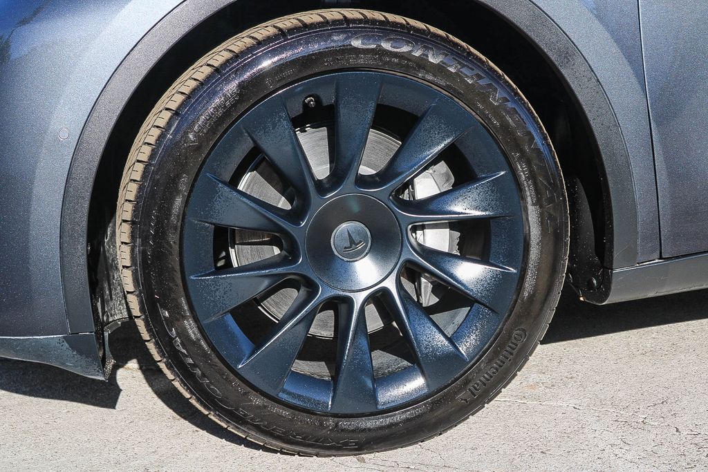 Thumbnail: 2022 Tesla Model Y - 20