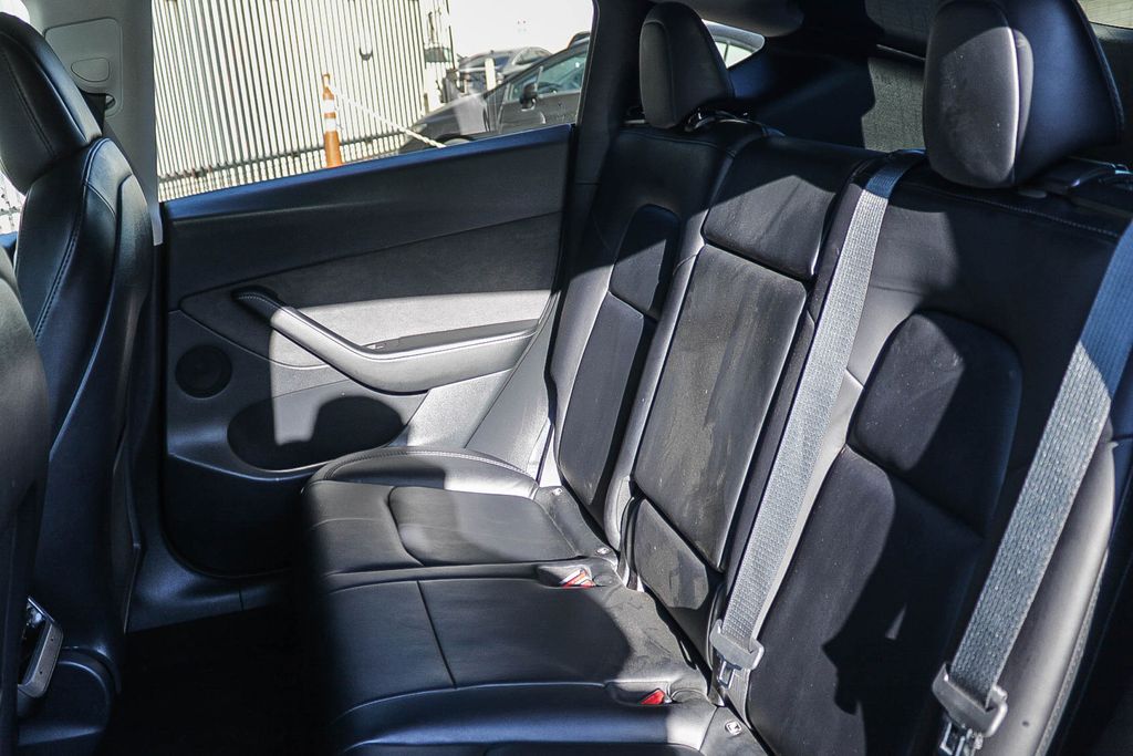 Thumbnail: 2022 Tesla Model Y - 10