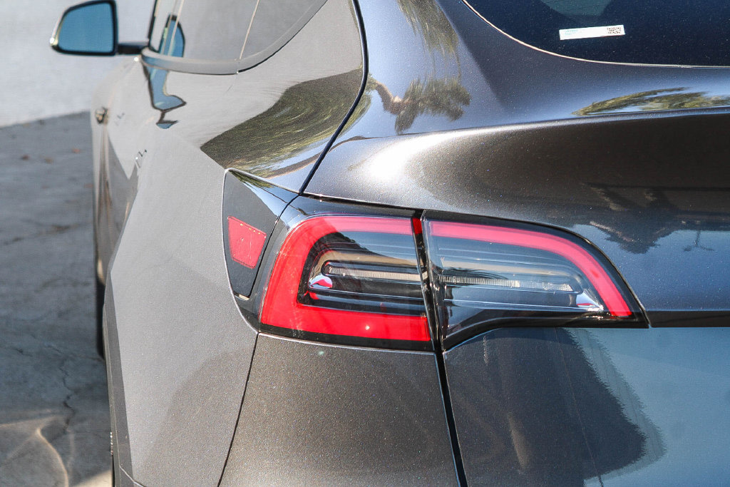 Thumbnail: 2022 Tesla Model Y - 19