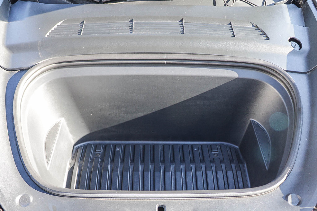 Thumbnail: 2022 Tesla Model Y - 26