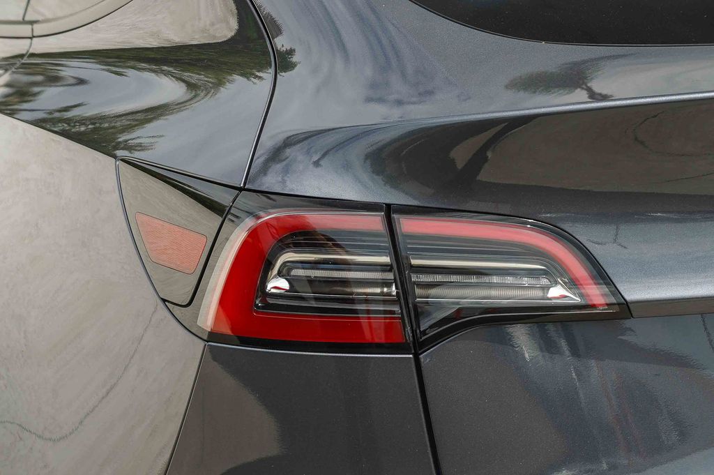 Thumbnail: 2023 Tesla Model Y - 5