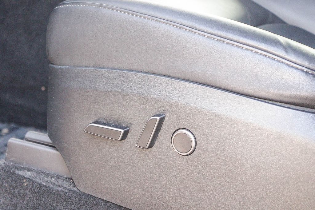 Thumbnail: 2023 Tesla Model Y - 22