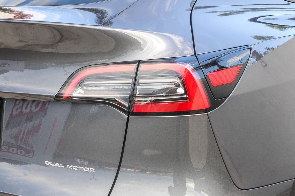 Thumbnail: 2023 Tesla Model Y - 17