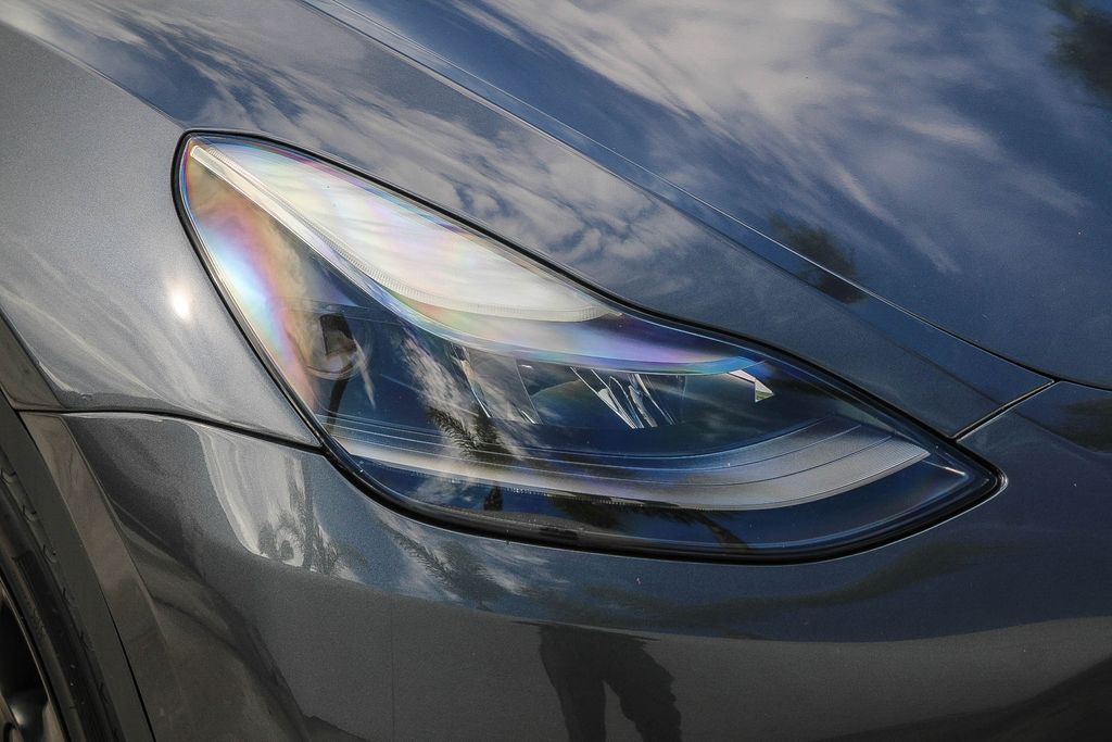 Thumbnail: 2023 Tesla Model Y - 19