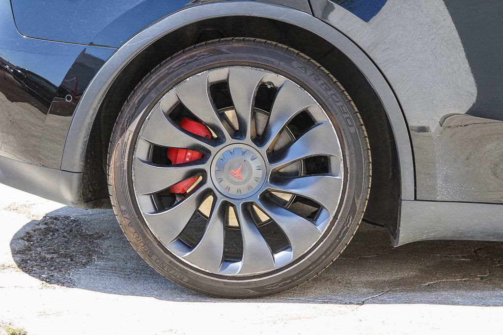 Thumbnail: 2022 Tesla Model Y - 6