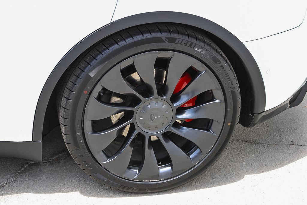 Thumbnail: 2022 Tesla Model Y - 14