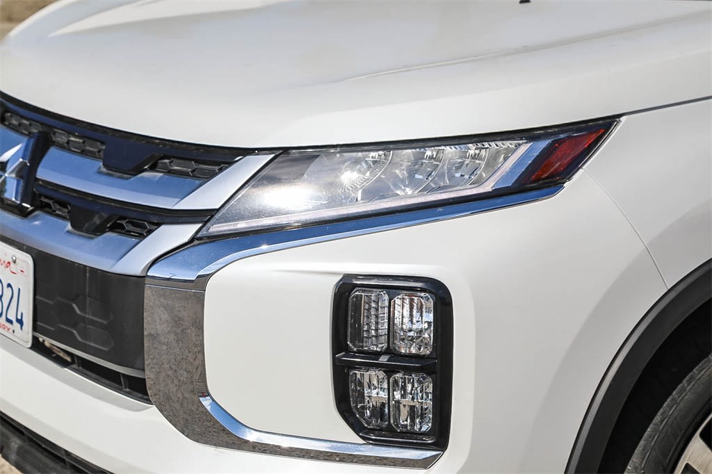 Thumbnail: 2021 Mitsubishi Outlander Sport - 9