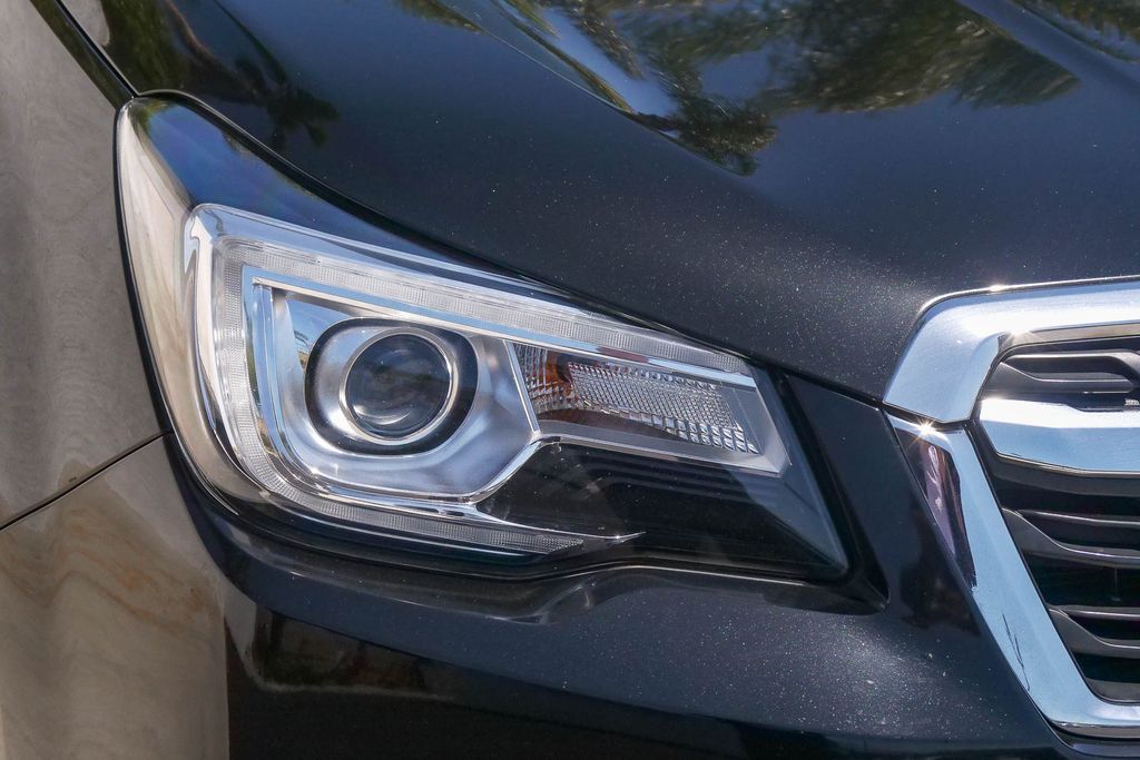 Thumbnail: 2018 Subaru Forester - 9