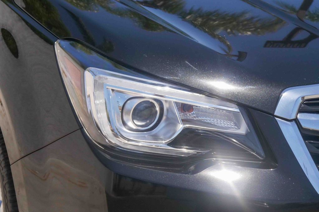 Thumbnail: 2018 Subaru Forester - 18