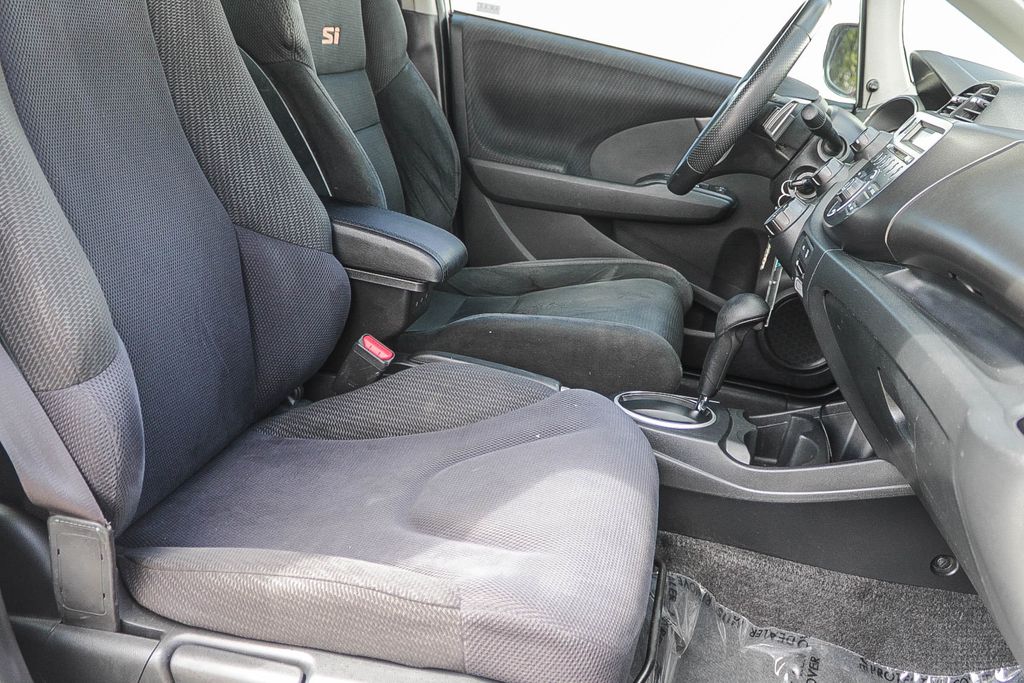 Thumbnail: 2013 Honda Fit - 10